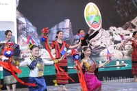 Tiết mục văn nghệ tại buổi lễ. 