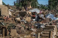 Siêu bão Kalmaegi gây ra thiệt hại nghiêm trọng trên diện rộng và khiến ít nhất 140 người thiệt mạng tại Philippines. (Ảnh: THX/TTXVN) 