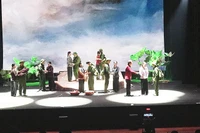 Vở "Đêm trăng đầm Hạ" của Nhà hát Kịch Hà Nội tham dự liên hoan.