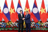 Thủ tướng Phạm Minh Chính đón Tổng Bí thư, Chủ tịch nước Lào Thongloun Sisoulith.