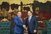 Thủ tướng Phạm Minh Chính và Bộ trưởng Ngoại giao và Ngoại thương Quần đảo Solomon Peter Shanel Agovaka.