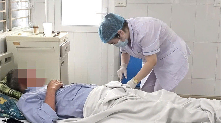 Bệnh nhân mắc sốt xuất huyết điều trị tại Bệnh viện Bệnh Nhiệt đới Trung ương. z7100988514024-8b326d00e884643c3e569a7e1c854853.jpg