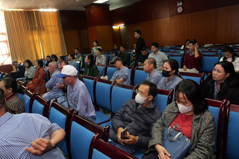 Bệnh nhân vảy nến tham gia chương trình. p1155768.jpg