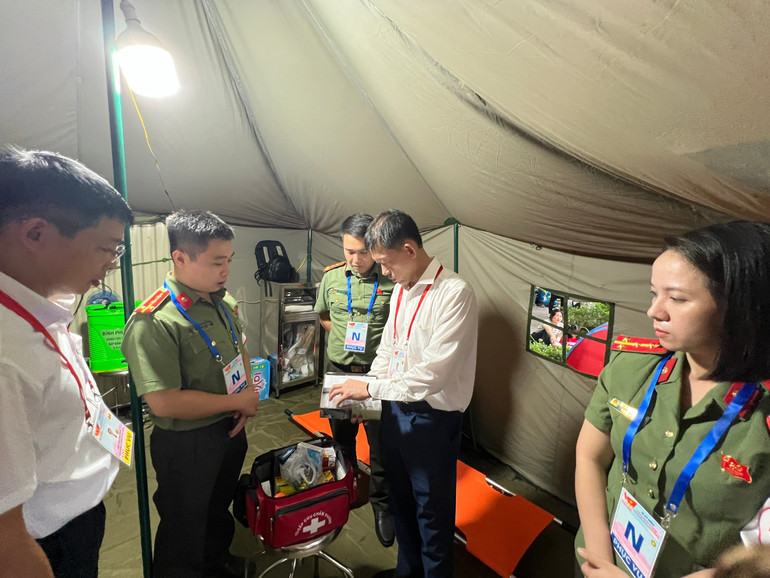 Security Academy Medical Team. z6951151574946-161d40d13c3fa2d51b55de1e56b9f640.jpg