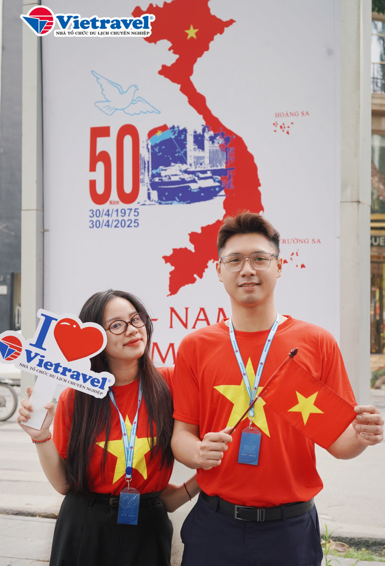 Chương trình “Viết thư cho Hà Nội ngày Độc lập” do Vietravel phát động là lời mời để bạn trẻ khắp mọi miền Tổ quốc dừng lại, lắng đọng và viết ra những điều thật nhất trong tim mình. retouch-2025042212303049.jpg
