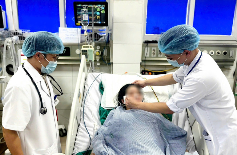 Sản phụ được can thiệp thoát khỏi tình trạng nguy kịch. 5672a13a-4a1e-47b3-8f3d-92375b468df9-mceu-77911682031753959008384.jpg