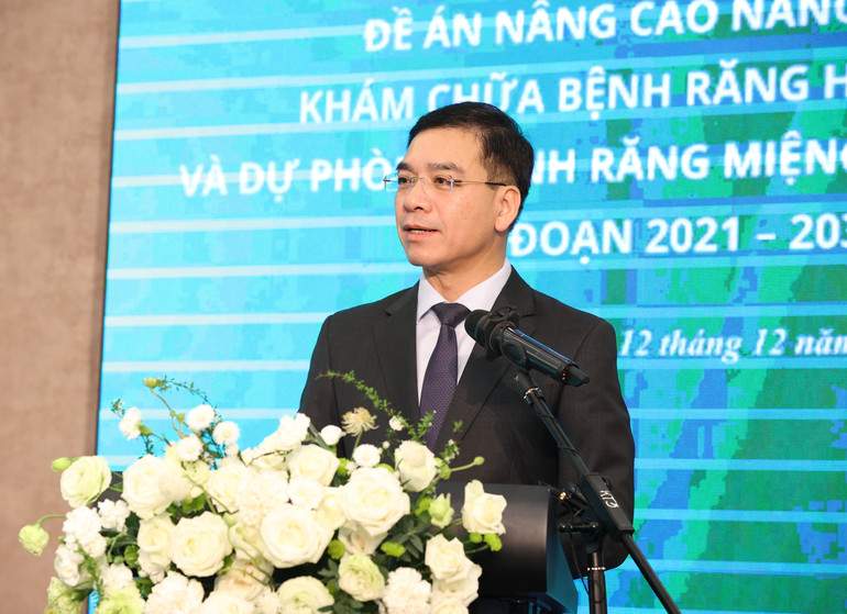 Dr. Ha Anh Duc, Director of the Department of Medical Examination and Treatment Management, Ministry of Health, delivered a speech. tsbs-ha-anh-duc-truong-ban-chi-dao-de-an-5628-bo-y-te-cuc-truong-cuc-quan-ly-kham-chua-benh-bo-y-te-pho-chu-tich-hoi-dong-y-khoa-quoc-gia.jpg