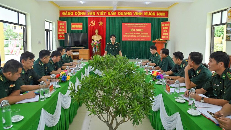 Quang cảnh hội nghị. thi-dua-quyet-thang-2.jpg