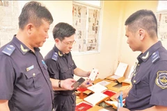 Một vụ buôn lậu điện thoại di động được lực lượng hải quan phát hiện, bắt giữ năm 2025. (Ảnh: Cục Hải quan Việt Nam)