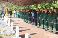 Hài cốt liệt sĩ được an táng tại Nghĩa trang liệt sĩ xã Cam Lộ.