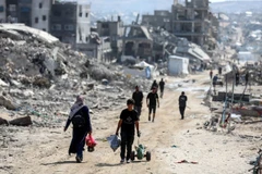 Người dân Palestine tại Dải Gaza. (Ảnh: THX/TTXVN) 