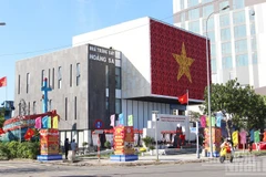 Biển tên Ủy ban nhân dân đặc khu Hoàng Sa đặt tại Nhà trưng bày Hoàng Sa (phường Sơn Trà).