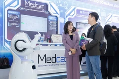 Đại diện Công ty cổ phần MedCAT giới thiệu sản phẩm tại Diễn đàn quốc gia về phát triển công nghệ số Việt Nam lần thứ VI. (Ảnh MEDCAT)