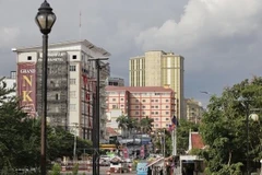 Phía Campuchia được chụp từ trạm kiểm soát biên giới Ban Pakkad ở quận Khlong Yai, tỉnh Chanthaburi, Thái Lan, ngày 16/6/2025. (Ảnh tư liệu: THX/TTXVN) 