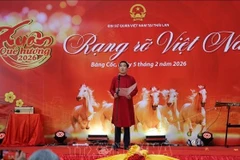 Đại sứ Phạm Việt Hùng phát biểu khai mạc Tết cộng đồng 2026. (Ảnh: Đỗ Sinh/PV TTXVN tại Thái Lan)