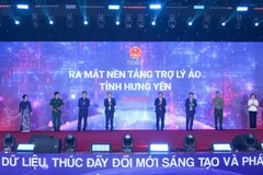 Ra mắt và thí điểm ứng dụng trợ lý ảo cán bộ công chức tỉnh Hưng Yên - hệ thống do Viettel AI phát triển. (Ảnh: QUỲNH TRANG)