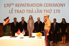 Lễ trao trả hài cốt quân nhân Hoa Kỳ mất tích trong chiến tranh ở Việt Nam lần thứ 170. (Ảnh: BNG)