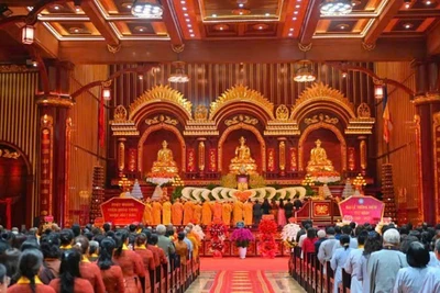 Quang cảnh Đại Lễ tưởng niệm 717 năm Ngày Phật hoàng Trần Nhân Tông nhập Niết bàn.