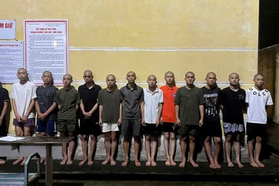 Nhóm đối tượng tại cơ quan Công an.