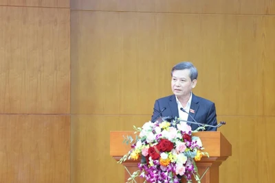 Đồng chí Lê Minh Trí, Bí thư Trung ương Đảng, Phó Trưởng ban Thường trực Ban Nội chính Trung ương, Ủy viên Ban Chỉ đạo Trung ương về phòng, chống tham nhũng, lãng phí, tiêu cực phát biểu tại hội nghị. (Ảnh: VĂN PHƯỚC)