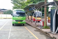 Giá xăng, dầu tăng cao, nhưng Công ty cổ phần Thương mại và Du lịch Hà Lan chấp nhận bù lỗ để phục vụ nhân dân.