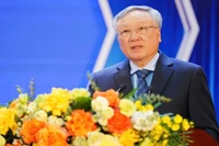 Phó Thủ tướng Thường trực Chính phủ Nguyễn Hòa Bình phát biểu tại hội nghị.