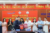 Bệnh viện Trung ương Thái Nguyên công bố thực hiện hồ sơ bệnh án điện tử.
