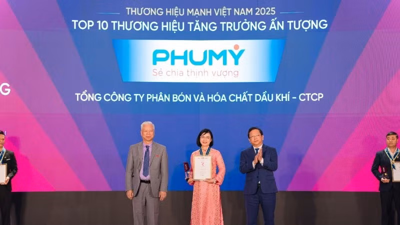 Phú Mỹ nhận Danh hiệu Top 10 Thương hiệu mạnh tăng trưởng ấn tượng 2025 trong Top 50 Thương hiệu mạnh 2025.