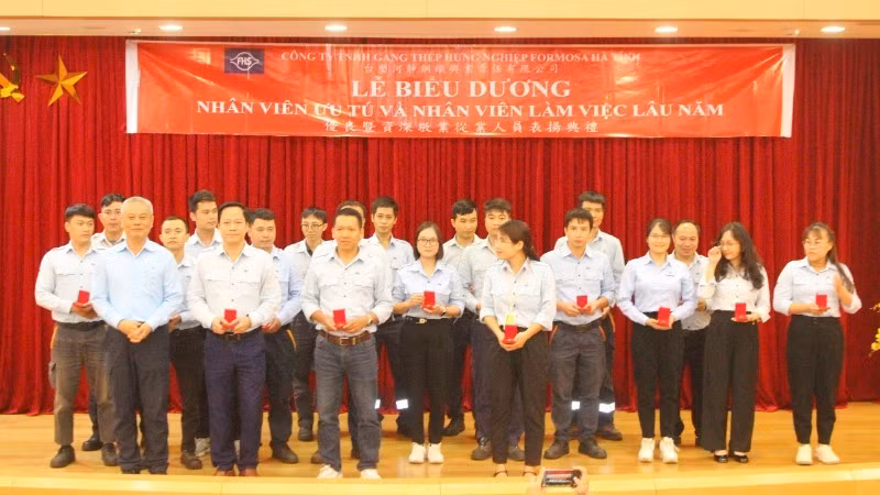Với phương châm “Nhân viên là tài sản quý giá nhất của doanh nghiệp”, Công ty gang thép Formosa Hà Tĩnh luôn nỗ lực, phấn đấu chăm lo, tri ân người lao động.