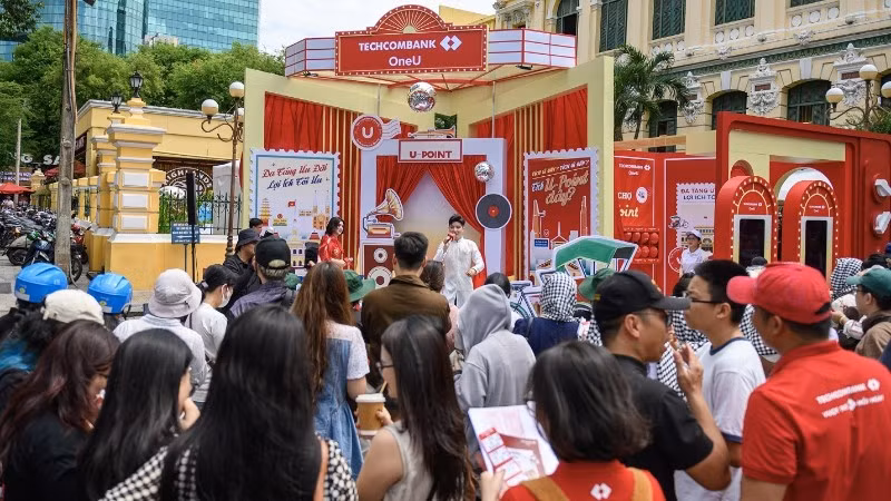Hàng chục nghìn người tham dự đã hào hứng chinh phục các thử thách, tích lũy U-Point và khám phá hệ sinh thái ưu đãi của Techcombank OneU.