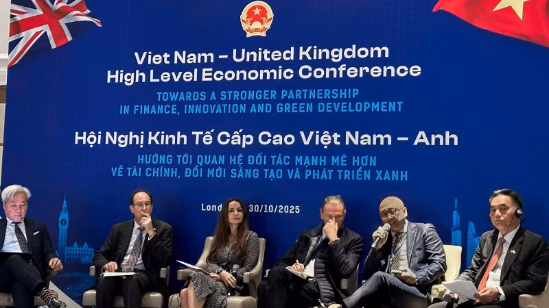 Đại diện các doanh nghiệp của Anh tham dự Hội nghị kinh tế cấp cao Việt Nam-Anh.