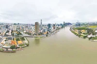 Một góc trung tâm Thành phố Hồ Chí Minh. (Ảnh THẾ VŨ)