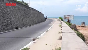 [Video] Yêu cầu đẩy nhanh tiến độ xây dựng hệ thống đường bộ ven biển