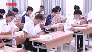 [Video] Điểm thi tốt nghiệp trung học phổ thông của thí sinh thấp hơn điểm học bạ