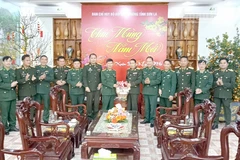 Đoàn Công tác Bộ Chỉ huy quân sự tỉnh Huaphanh, nước Cộng hòa Dân chủ Nhân dân Lào thăm, chúc Tết Ban Chỉ huy Bộ đội Biên phòng tỉnh Sơn La.