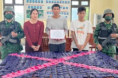 3 đối tượng cùng tang vật bị lực lượng chức năng bắt giữ.