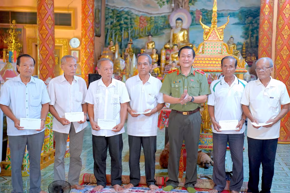 khmer-4576.jpg