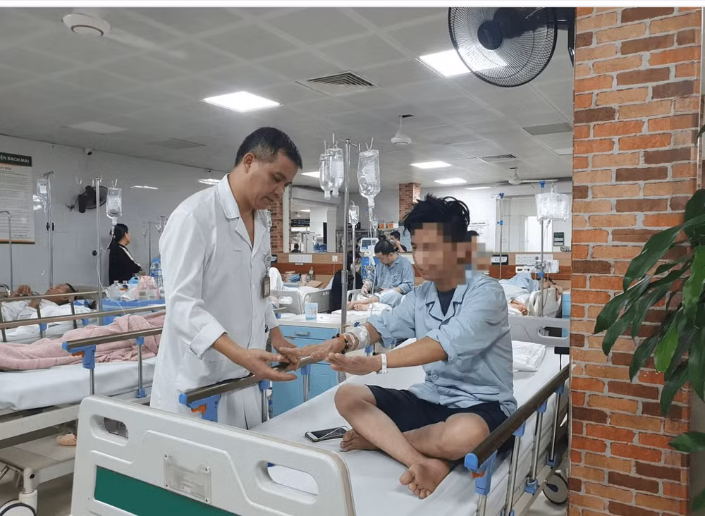 Việc điều trị sau khi đã mắc bệnh cho người hút thuốc sẽ vô cùng tốn kém. Nguồn: Trung tâm Chống độc (Bệnh viện Bạch Mai)