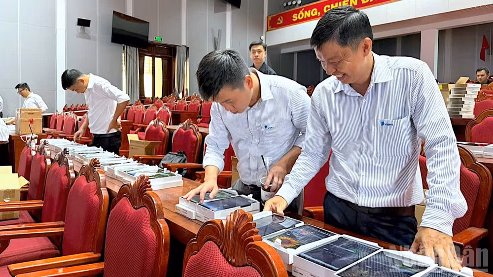 ndo_br_hop-bao-5-1756.jpg