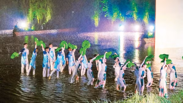 Vở diễn thực cảnh Tinh hoa Bắc Bộ ghi dấu ấn với bạn bè quốc tế.