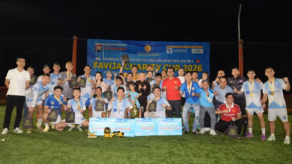 Đội FC T-Connect Bình Định giành chức vô địch Giải bóng đá từ thiện gây quỹ xây dựng chùa Đại Ân Tokyo - FAVIJA Charity Cup lần thứ 4. (Ảnh: FAVIJA)