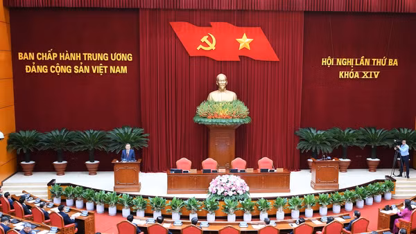 Quang cảnh Hội nghị lần thứ ba Ban Chấp hành Trung ương Đảng khóa XIV. (Ảnh: ĐĂNG KHOA)