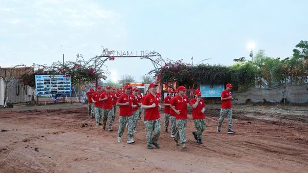 Bệnh viện dã chiến cấp 2 số 7 của Việt Nam tại Phái bộ Gìn giữ hòa bình Liên hợp quốc ở Nam Sudan đã tổ chức hoạt động chạy bộ tập thể quanh khu vực đóng quân.
