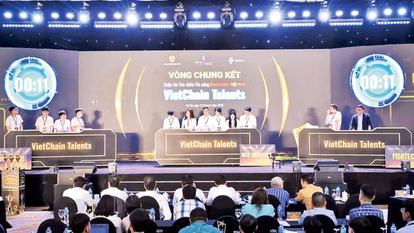 Chất lượng nguồn nhân lực là yếu tố quan trọng hàng đầu quyết định năng lực quản trị rủi ro và bảo đảm an toàn vận hành sàn giao dịch thí điểm tài sản mã hóa.