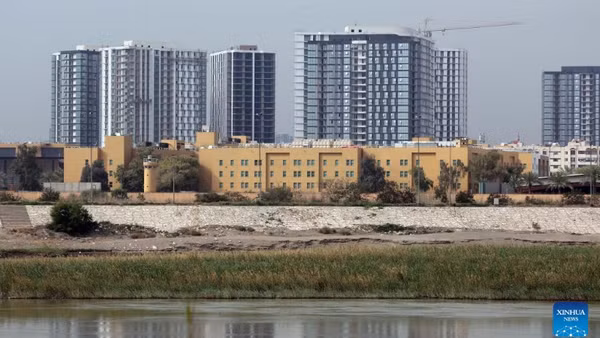 Khu vực bên ngoài Đại sứ quán Mỹ tại Iraq, ảnh chụp ngày 14/3/2026. (Ảnh: XINHUA)