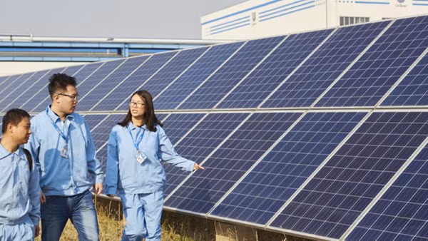 Năm 2024, Unilever đã công bố Kế hoạch hành động chuyển đổi khí hậu, tái khẳng định việc đưa phát triển bền vững trở thành một phần không thể tách rời trong hiệu quả kinh doanh. (Nguồn: Unilever Climate Transition Action Plan 2024)