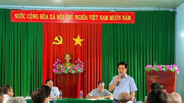 Đồng chí Thiếu tướng Nguyễn Đức Hải, Ủy viên Ban Thường vụ Tỉnh ủy, Bí thư Đảng ủy, Giám đốc Công an tỉnh Đồng Nai đến dự sinh hoạt chi bộ thường kỳ tháng 12 tại chi bộ khu phố Đồng Nai, phường Biên Hòa, ngày 3/12/2025.