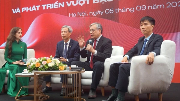 Tọa đàm "Khát vọng hùng cường trong kỷ nguyên số và phát triển vượt bậc về khoa học công nghệ.