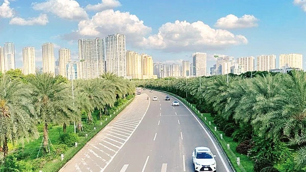 Đại lộ Thăng Long kết nối giao thông trung tâm Hà Nội với Hòa Lạc, trung tâm khoa học-công nghệ và đào tạo của Thủ đô. 