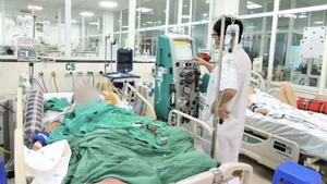 Bệnh nhân đang được điều trị tích cực. 